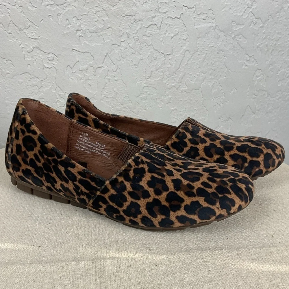 Women’s Born Sebra Leopard Print Slip On Loafer Size 6.5